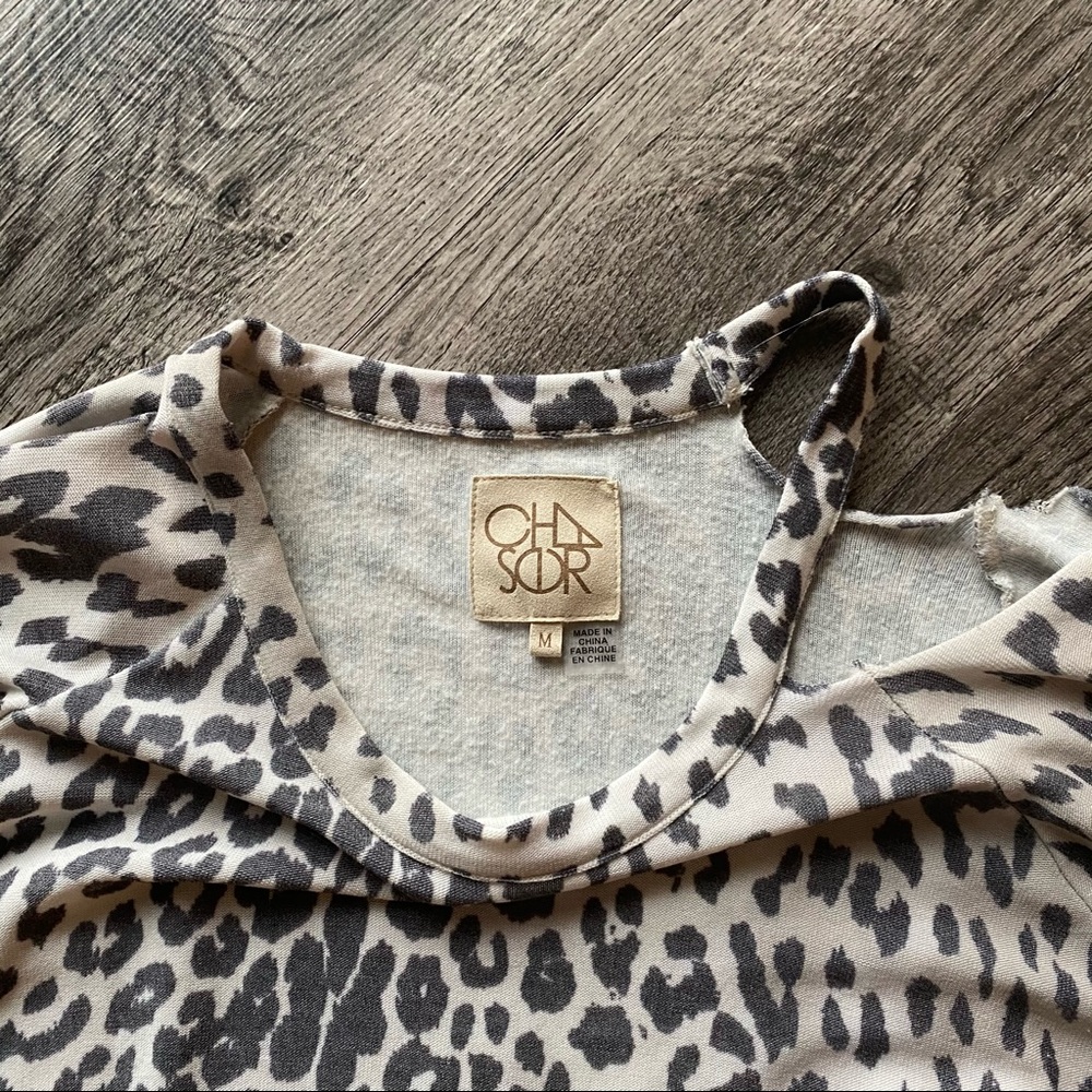 CHASER | cutout leopard pullover - Picture 4 of 6